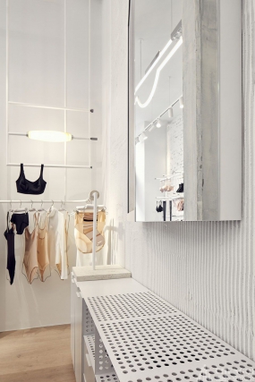 内衣店空间装饰实景图,内衣店空间装饰图片