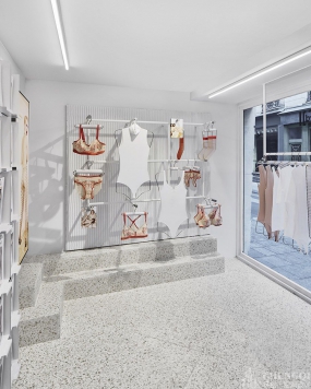 内衣店布局实景图,内衣店布局图片