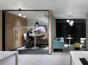 封闭式洽谈室设计图片