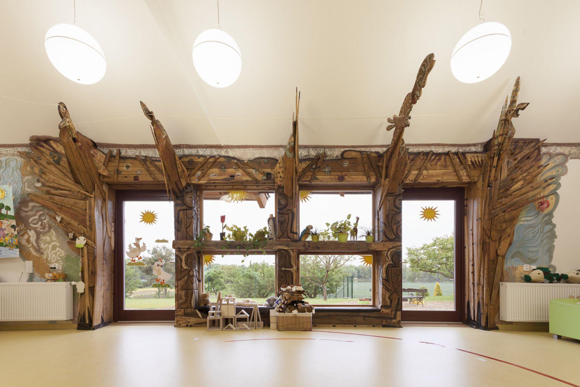 高档幼儿园装修图片