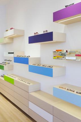 豪华眼镜店效果图