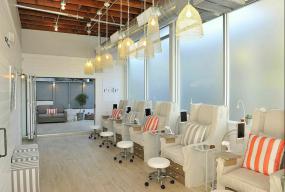 美甲店店面设计效果图