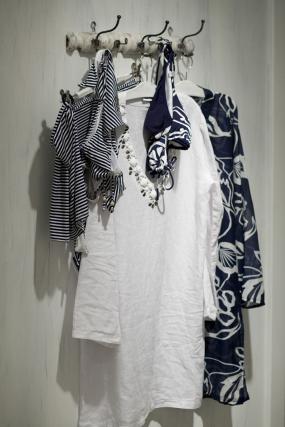 商场内衣店门面装修实景图片