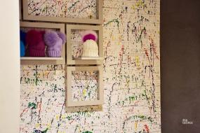 童装店条纹壁纸简装修效果图