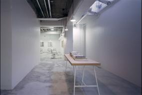 现代时尚美发店装修图