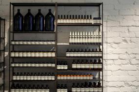 化妆品店门头装修图