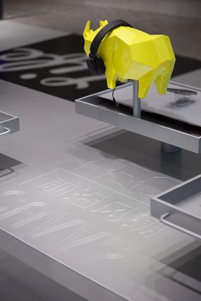 小型手机店设计装修效果图