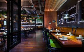 湘菜饭店室内靠背椅装修效果图片