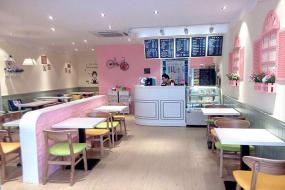 国外甜品店店面装修图