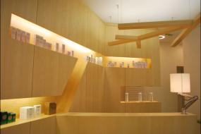 最新中式spa会所木质吊顶装修效果图片