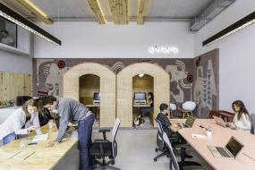 高档办公室前台装修效果图