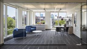 白色现代总经理办公室装修效果图