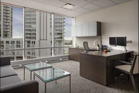 古典风格装饰总经理办公室装修设计