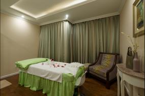 最新美容院设计室内装饰效果图片欣赏