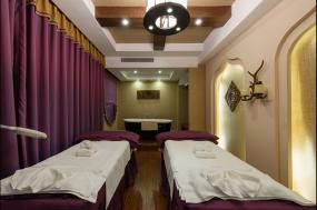 美容院室内现代装潢设计效果图