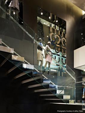 服装店装饰吊顶室内设计图片