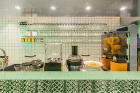 甜品店店面吊顶装修图片