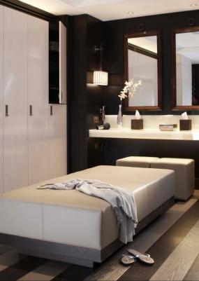 美容店面室内吊顶装修效果图