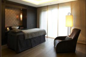 美容店面装饰画装修效果图片