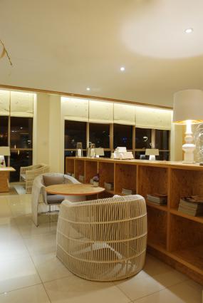 时尚美容院设计室内装饰效果图片