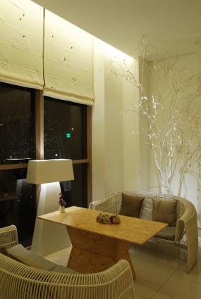 现代美容院装饰室内设计图片