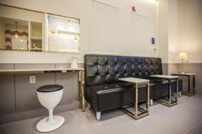 美甲店小型室内装修效果图片