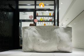 现代简单风格便利店收银台效果图