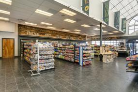 便利店简约室内装修效果图