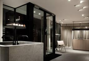 唯美化妆品店内蓝色墙面装修效果图片