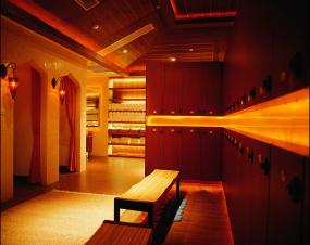 高档美容门面装修风格效果图片2018