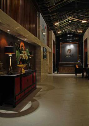 美容门面室内天窗装修效果图片