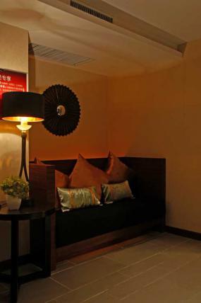 泰式美容门面室内装修效果图图片