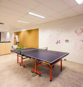 写字楼过道玄关装修设计效果图片