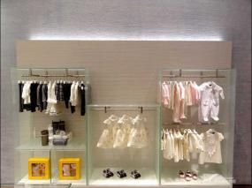 个性童装店墙面装饰装修效果图片