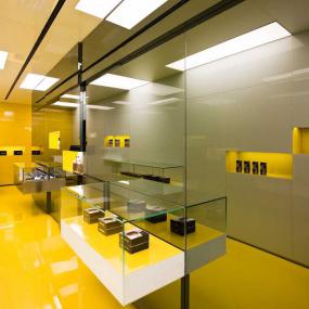 最新化妆品店装修风格效果图片大全