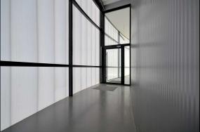 办公室移动屏风隔断图片