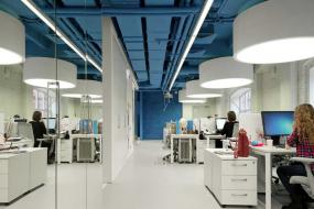 时尚办公室隔断墙装修图片