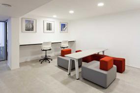 上海办公室玻璃隔断装修效果图片