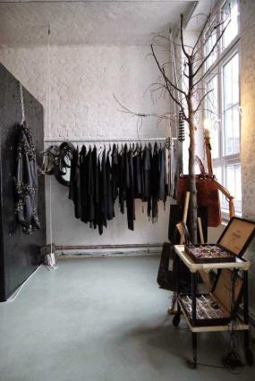 时尚混搭风格女服装店装修图片