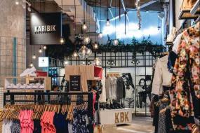 女装服装店装修图片