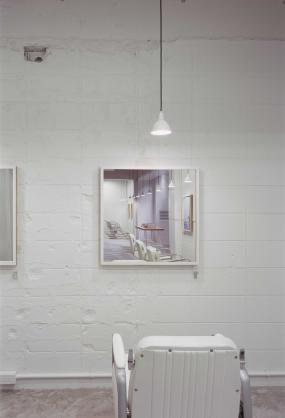 高档美发店简单吊顶装修效果图