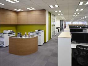 员工办公室走廊装修效果图片