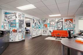 古典办公室红木色木地板装修效果图片