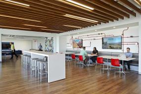 多媒体会议室会议桌装修设计效果图片