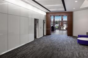 最新现代办公室走道设计装修效果图集