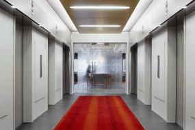 最新办公室室内走道设计装修效果图片