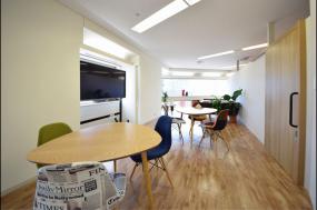 现代简约风格办公室办公椅子装修效果图