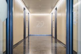 国外办公室过道装修案例图片