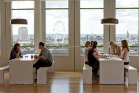 小型会议室窗户效果图