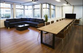 现代时尚装修办公室吊顶图片